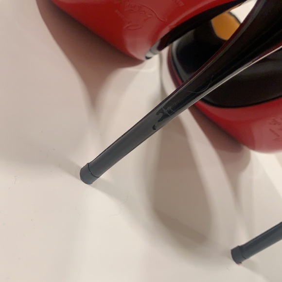 Authentic Christian Louboutin black “So Kate” 120 - Picture 4 of 5